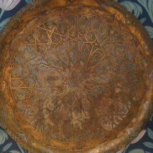 Pyöreä kuparitarjotin